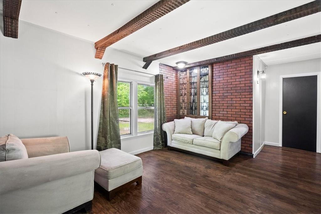 207 Carol Joyce Drive SE