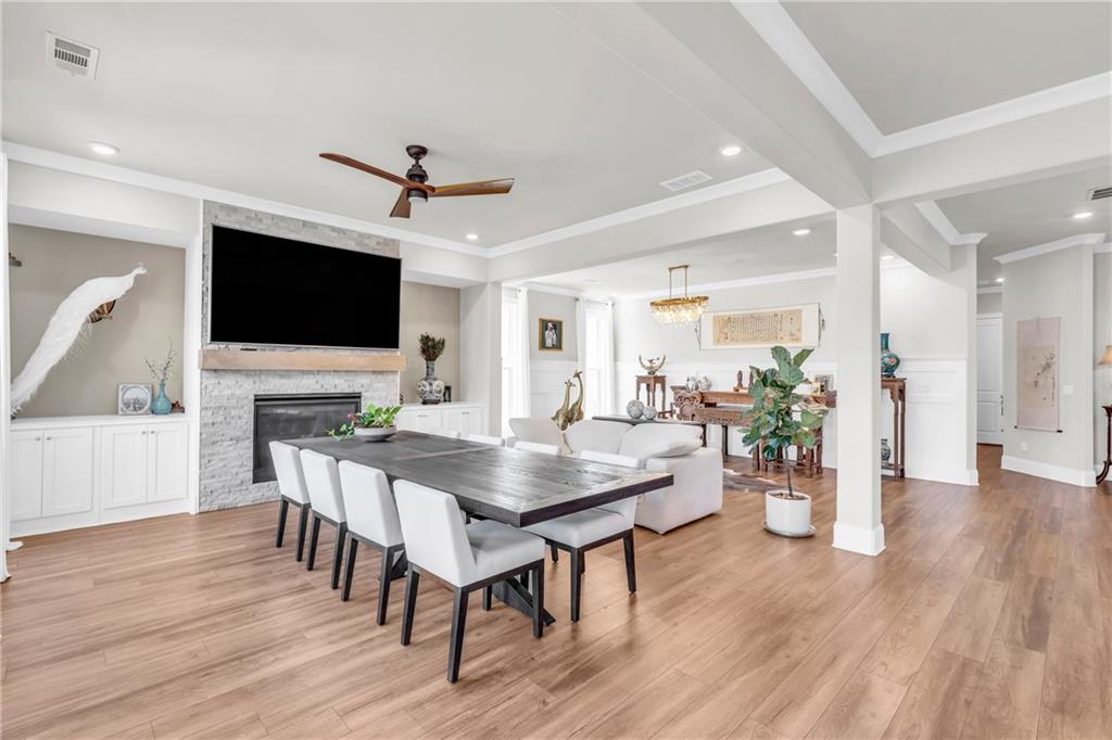 6210 Bellmoore Park Lane