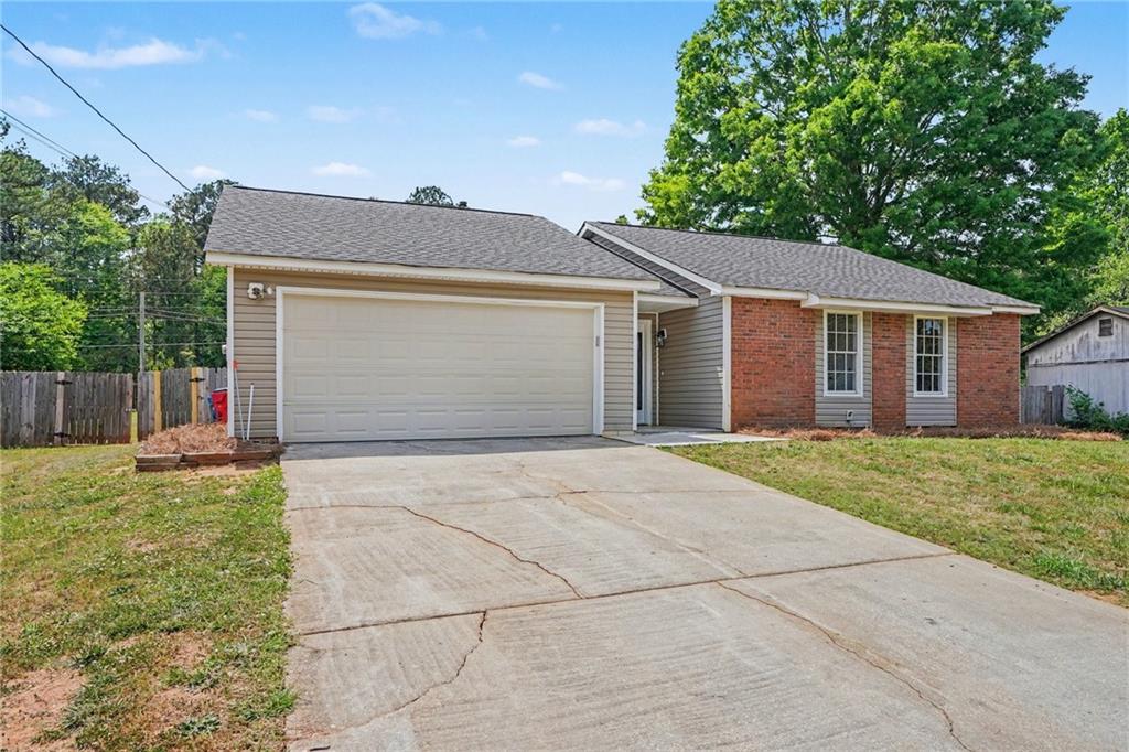 2620 Rolling Hills Way SE