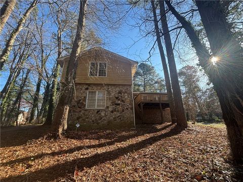 Photo of 4820 Banner Elk Drive, Stone Mountain, GA 30083 (MLS # 7653875)