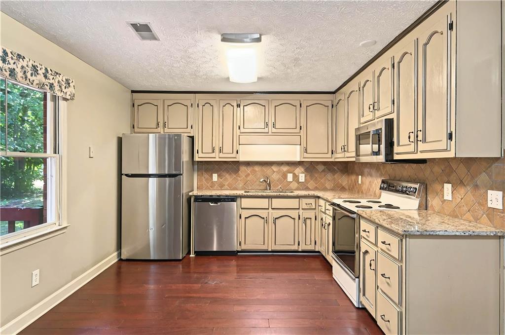 299 Fieldview Drive, Auburn, Georgia image 9