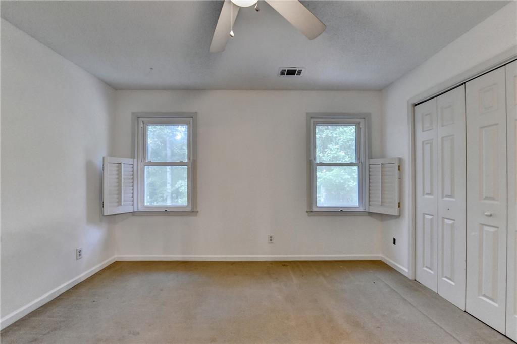 Twin Lakes - Residential