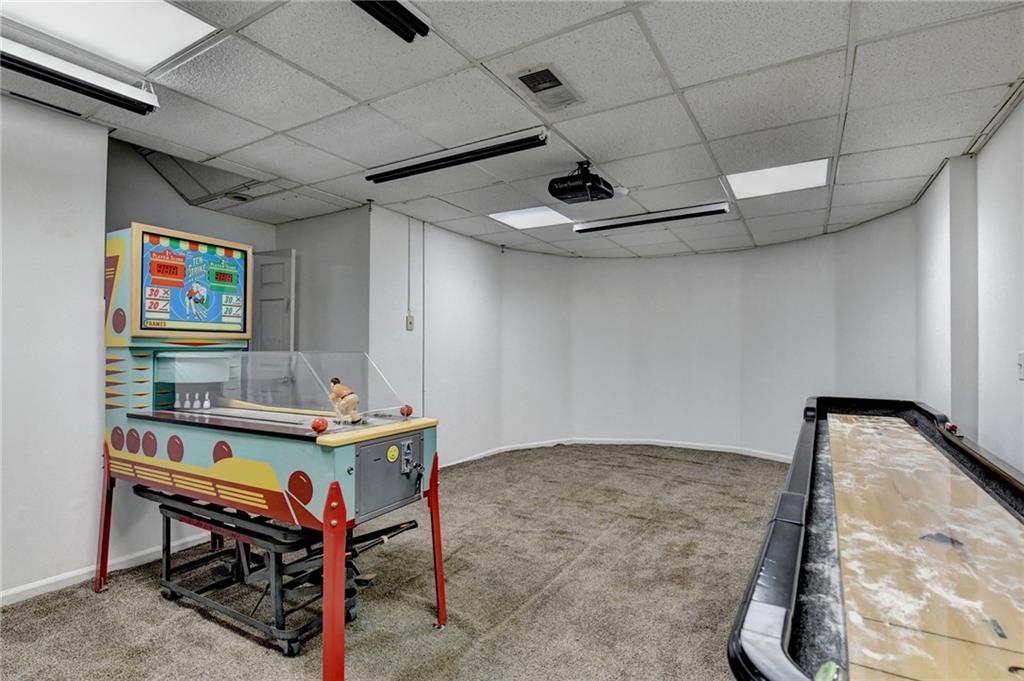 Twin Lakes - Residential