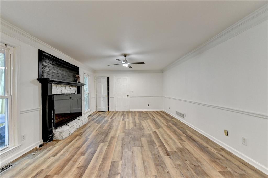 Twin Lakes - Residential