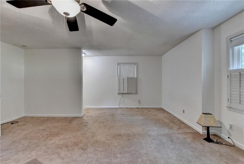 Twin Lakes - Residential