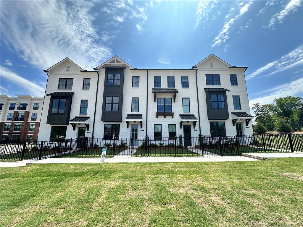 502 Healy Drive 76
