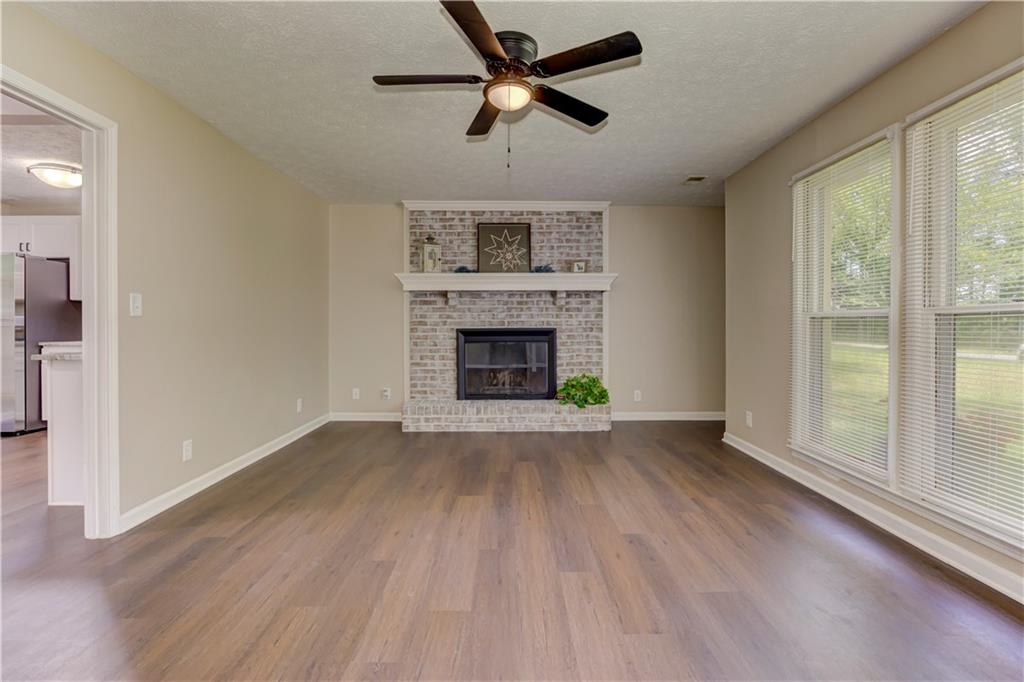 2408 RED FOX Run NW