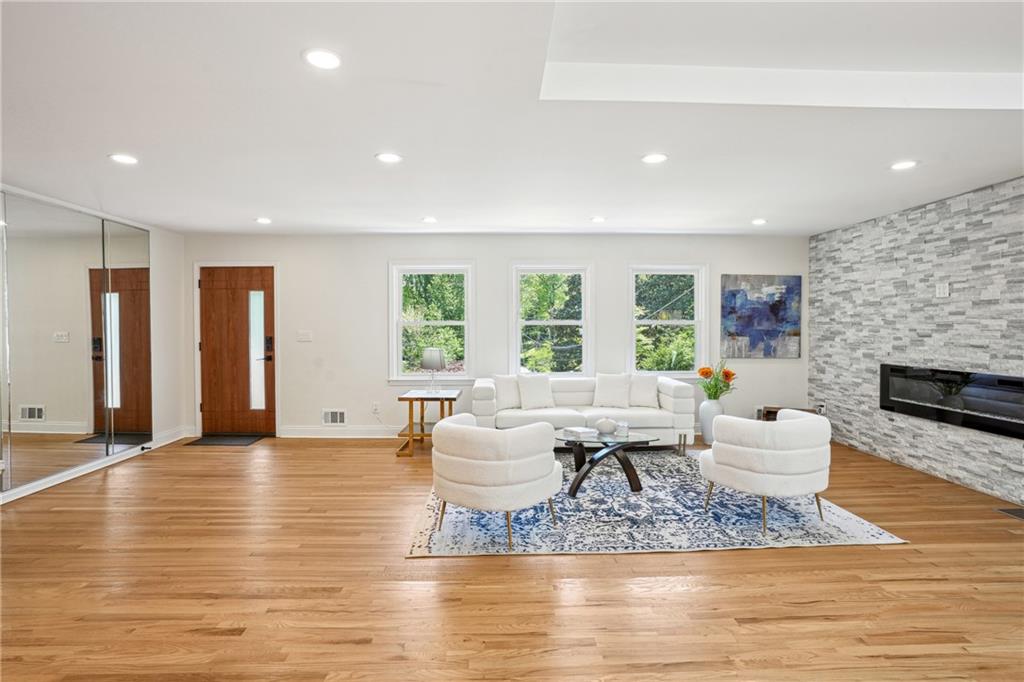 2139 Cedarbrook Court, Atlanta, Georgia image 11