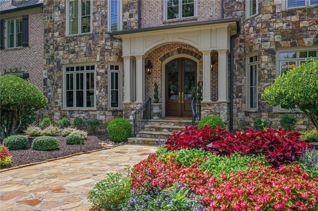 2915 Manor Bridge Drive
