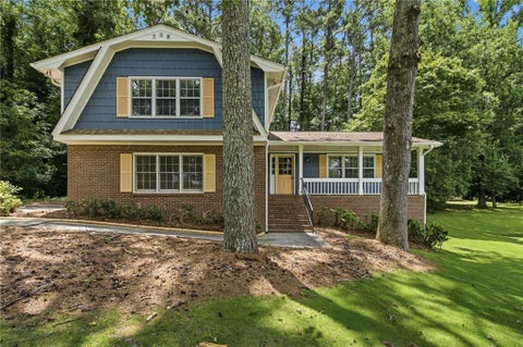 Homes For Sale - 1750 Lamancha Drive<br/> Lawrenceville, GA 30044
