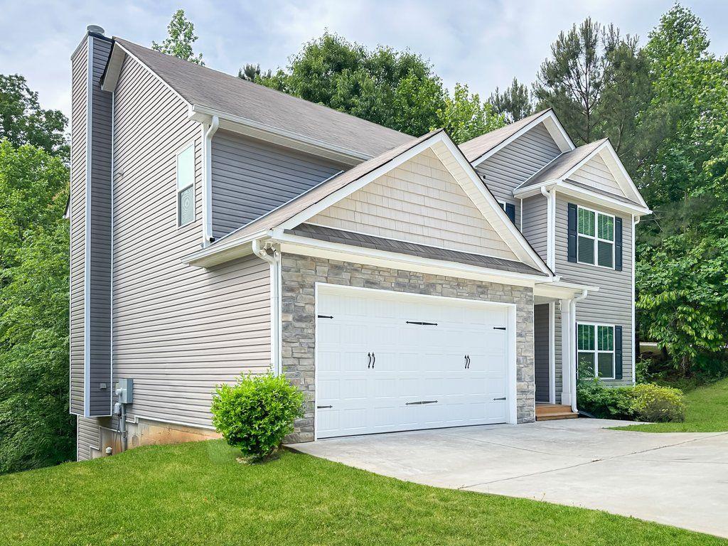 415 Fieldcrest Drive