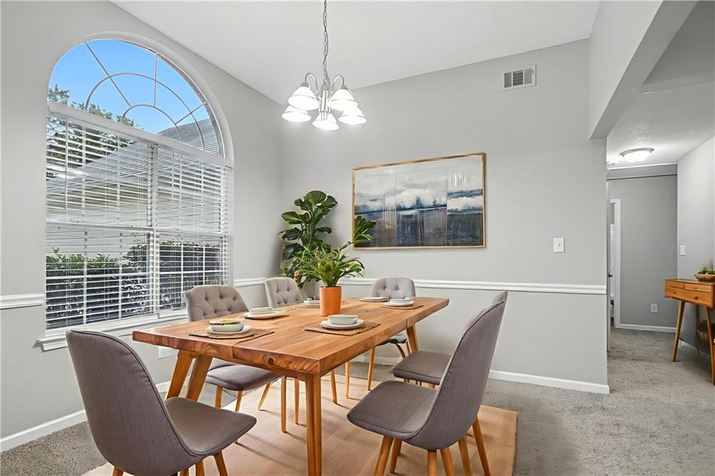 6139 Idlewood Manor