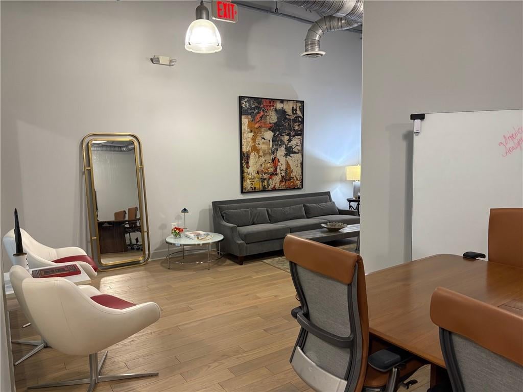 2233 Peachtree Road NE 208