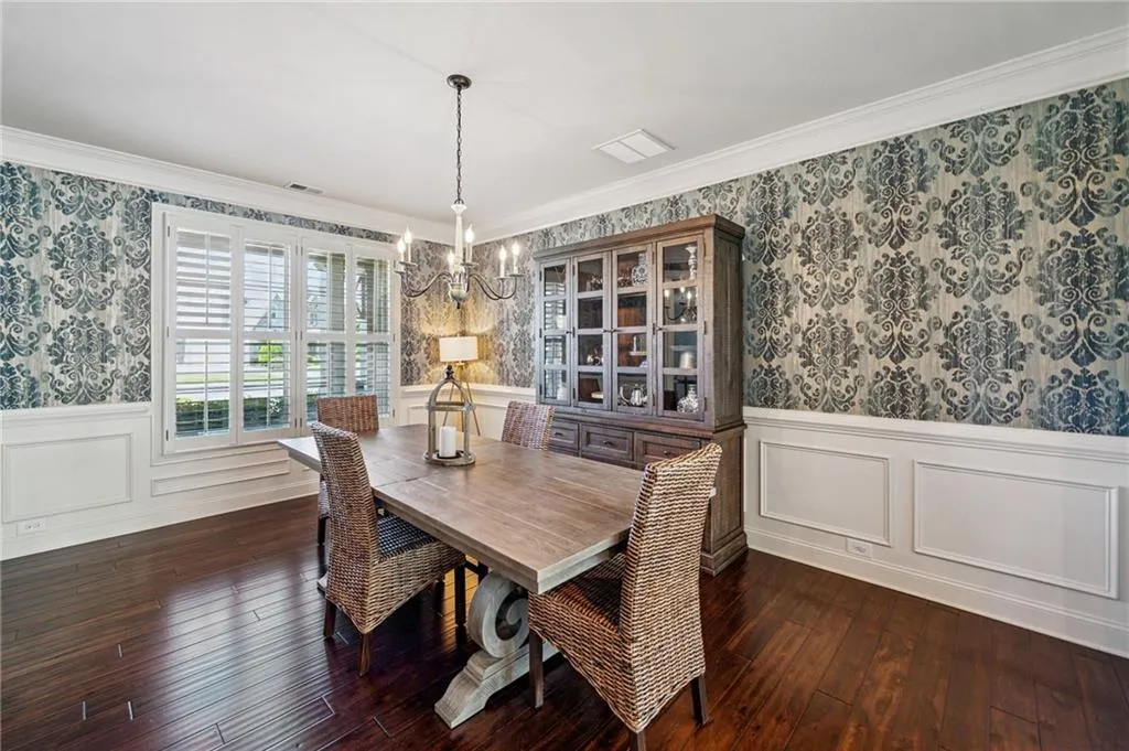 Alpharetta, Georgia 30005, United States, 5 Bedrooms Bedrooms, ,4 BathroomsBathrooms,Residential,Active,171186