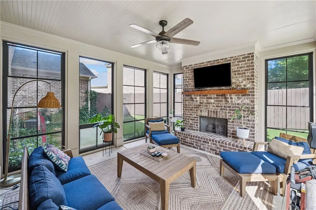 Alpharetta, Georgia 30005, United States, 5 Bedrooms Bedrooms, ,4 BathroomsBathrooms,Residential,Active,171186