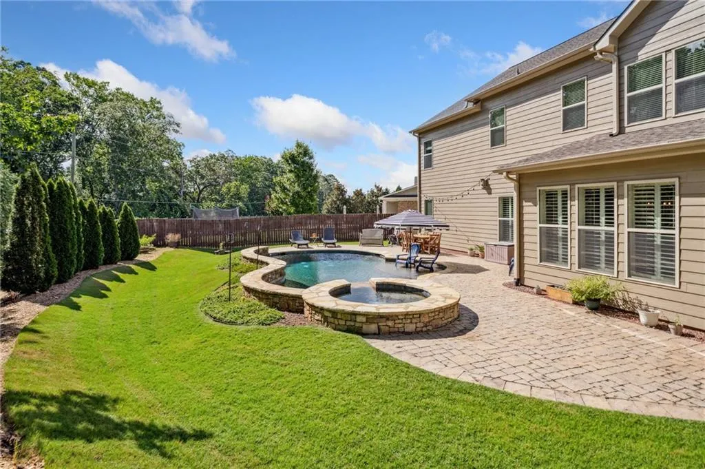 Alpharetta, Georgia 30005, United States, 5 Bedrooms Bedrooms, ,4 BathroomsBathrooms,Residential,Active,171186