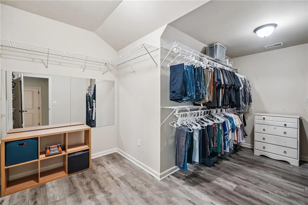 Alpharetta, Georgia 30005, United States, 5 Bedrooms Bedrooms, ,4 BathroomsBathrooms,Residential,Active,171186