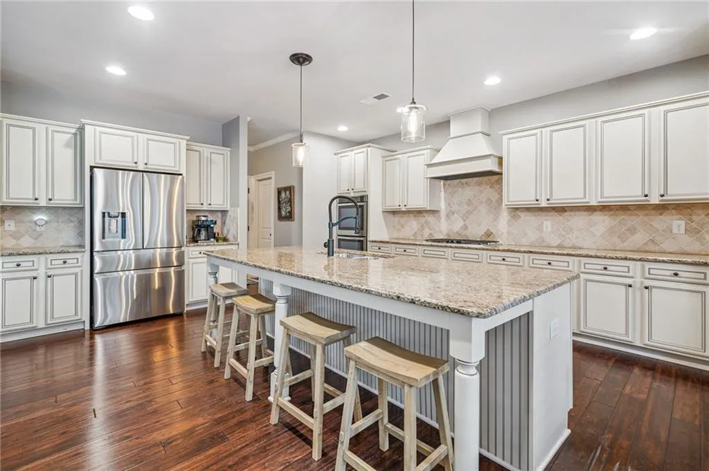 Alpharetta, Georgia 30005, United States, 5 Bedrooms Bedrooms, ,4 BathroomsBathrooms,Residential,Active,171186