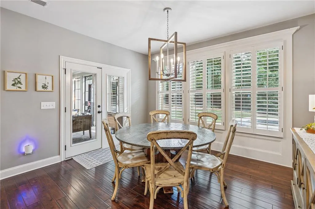 Alpharetta, Georgia 30005, United States, 5 Bedrooms Bedrooms, ,4 BathroomsBathrooms,Residential,Active,171186