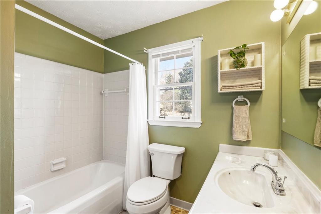 6784 Tilton Lane, Peachtree Corners, Georgia image 36