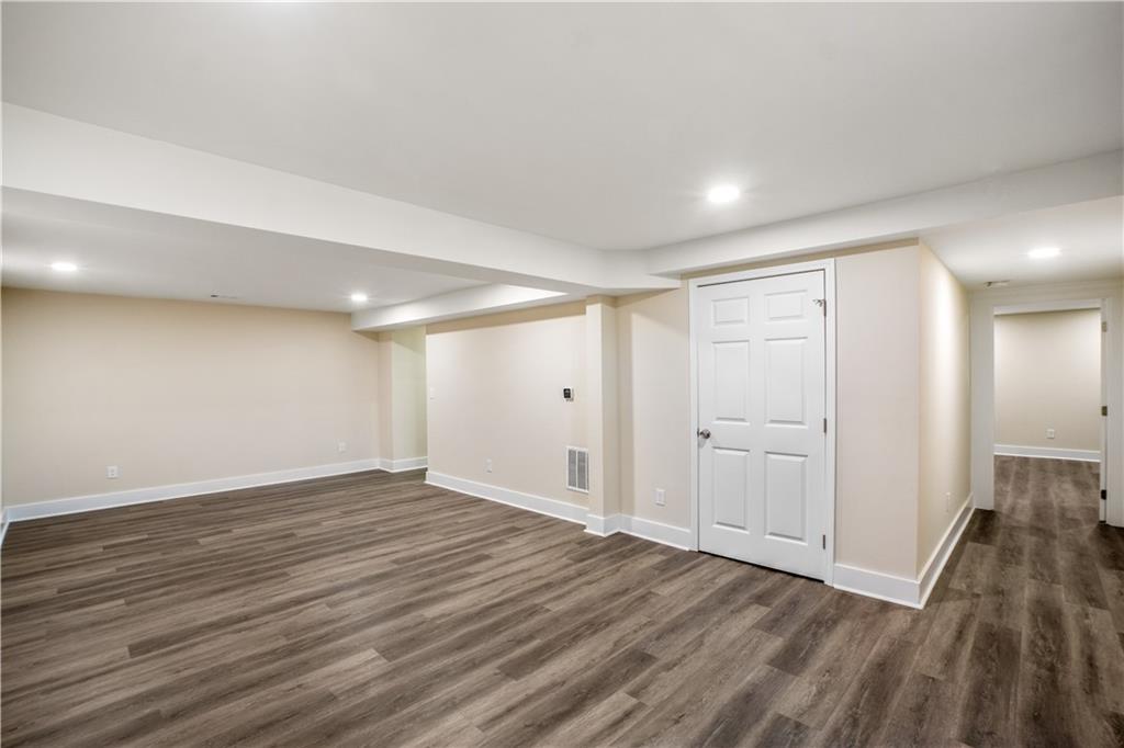 1890 Carla Drive, Morrow, Georgia image 39