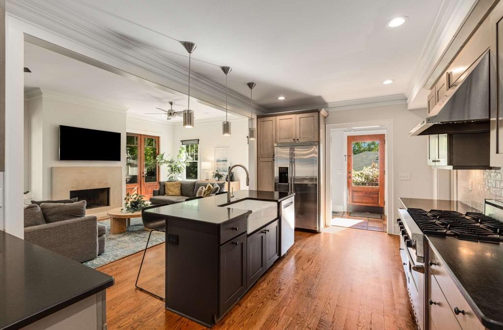 1256 Spring Valley Lane, Atlanta, Georgia image 25