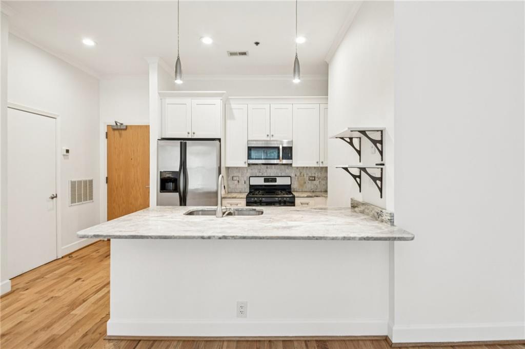 384 Ralph Mcgill Boulevard NE 105