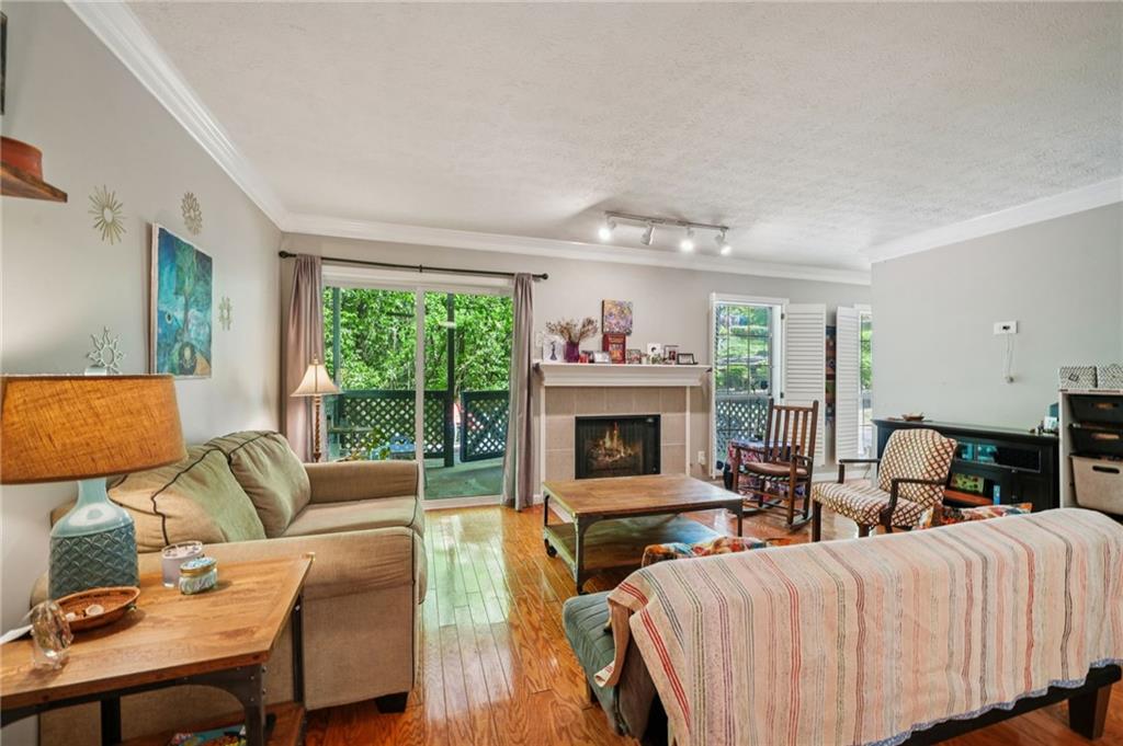 1164 Weatherstone Drive NE