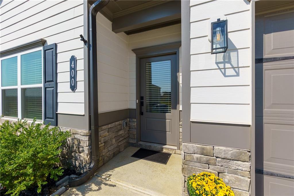 400 Sierra Point SW