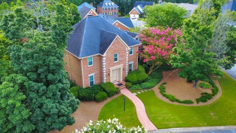 Homes For Sale - 573 N Palisades Circle<br/> Cobb County, Marietta, GA 30067
