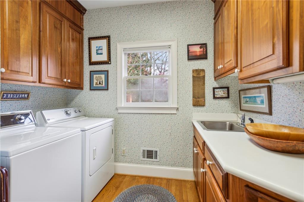 Oakton - Residential