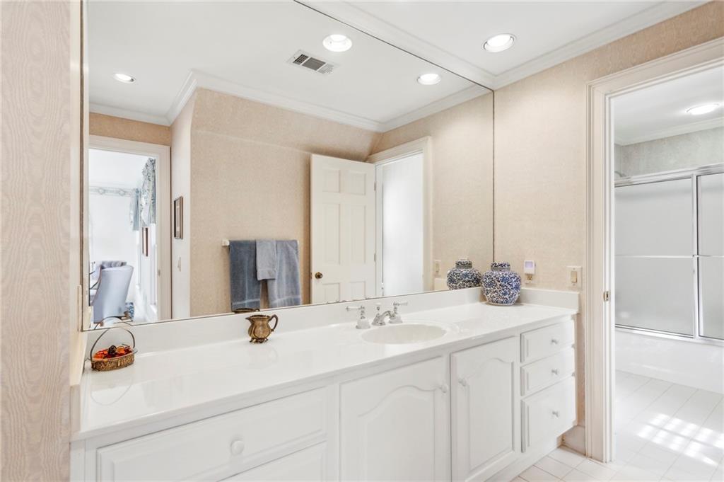 Oakton - Residential