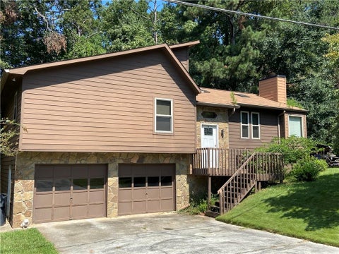 Homes For Sale - 4911 Cowan Road<br/> Acworth, GA 30101