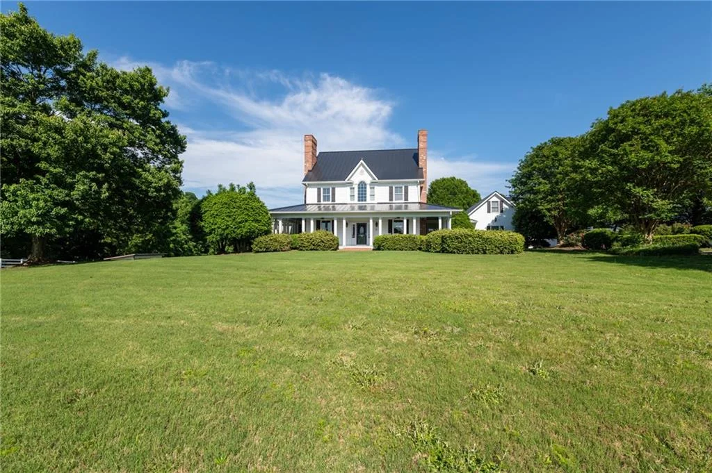 171 School House Road NE