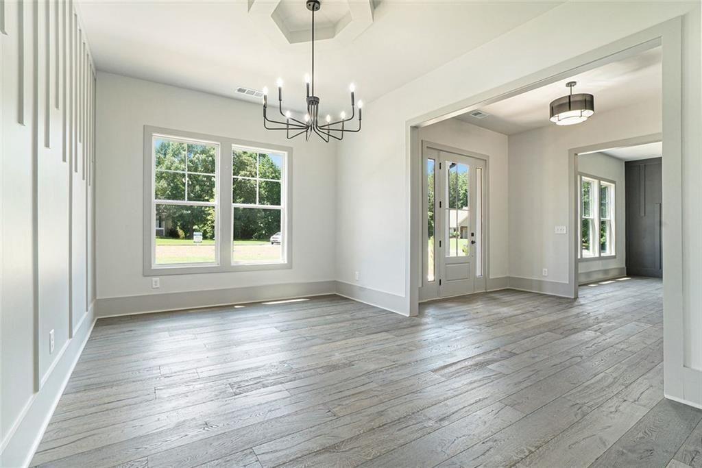 110 Northwood Creek