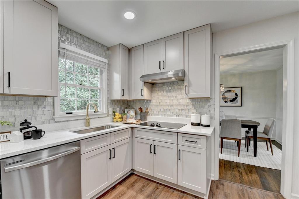 1450 Cedarhurst Drive, Dunwoody, Georgia image 21