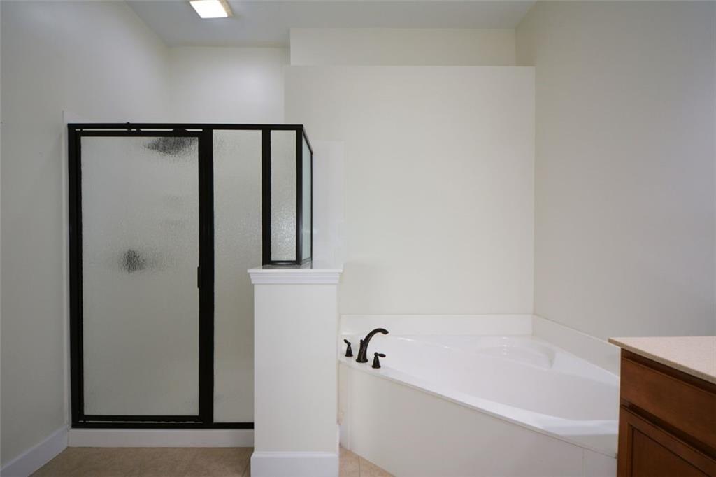 3692 Lambert Lane, Brookhaven, Georgia image 30