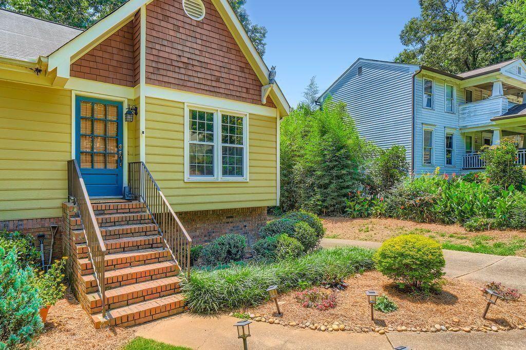350 Lamplighter Lane SE