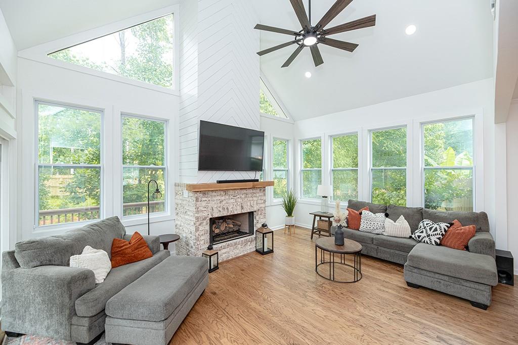 Hillcrest Oaks - Residential