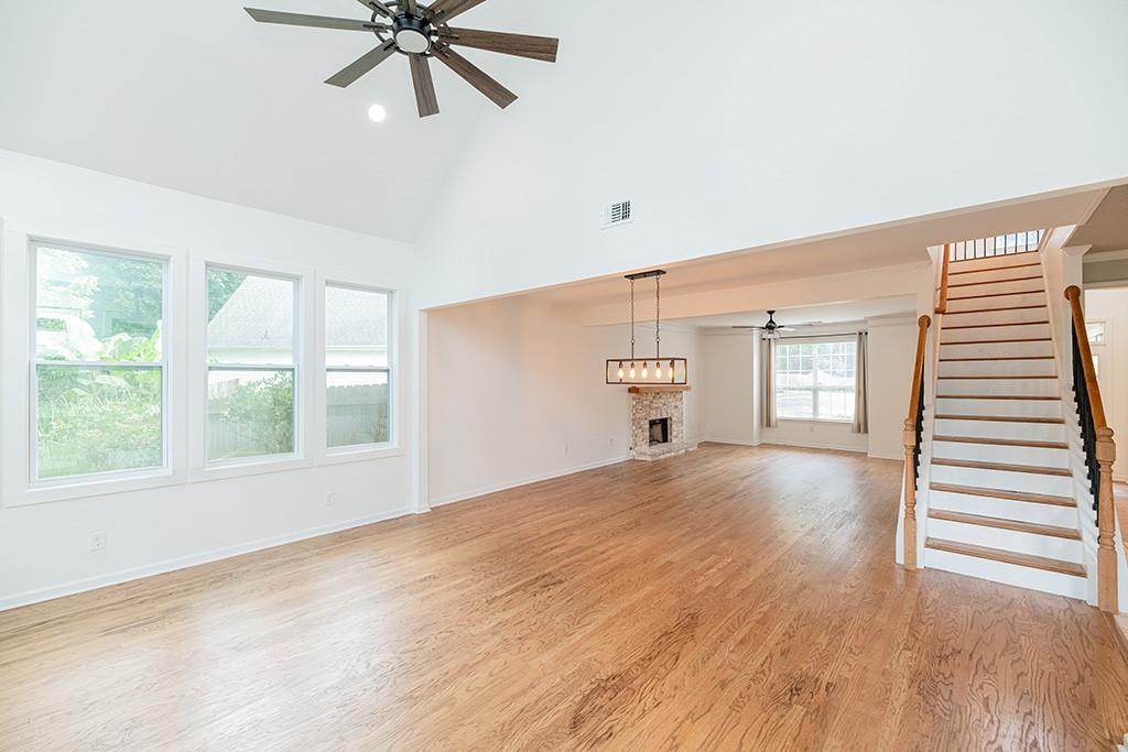 Hillcrest Oaks - Residential