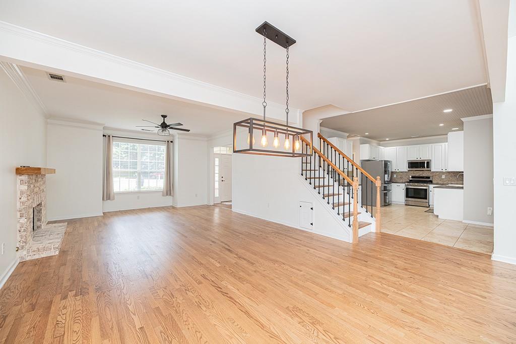 Hillcrest Oaks - Residential