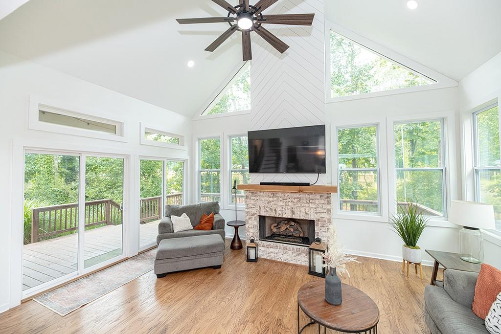 Hillcrest Oaks - Residential