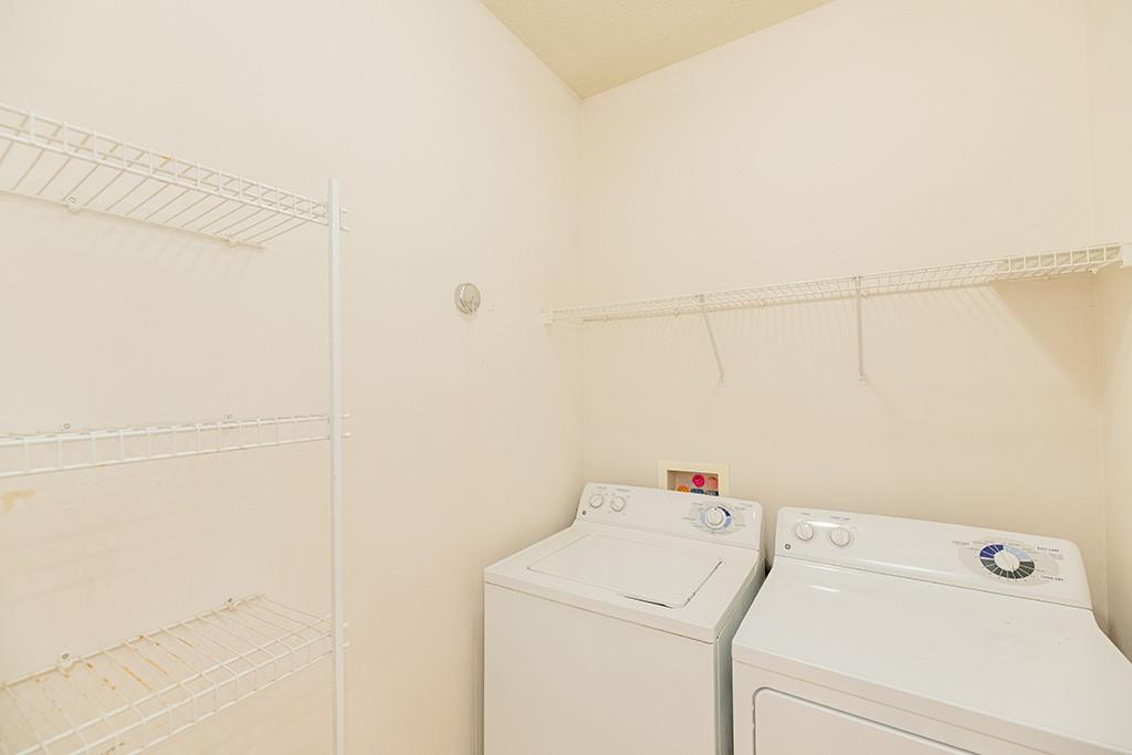 Hillcrest Oaks - Residential