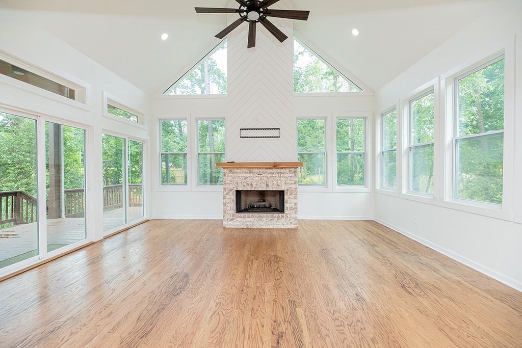 Hillcrest Oaks - Residential