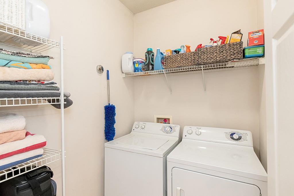 Hillcrest Oaks - Residential