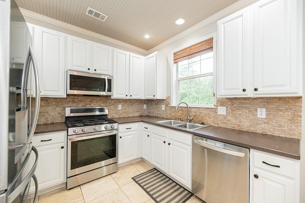 Hillcrest Oaks - Residential