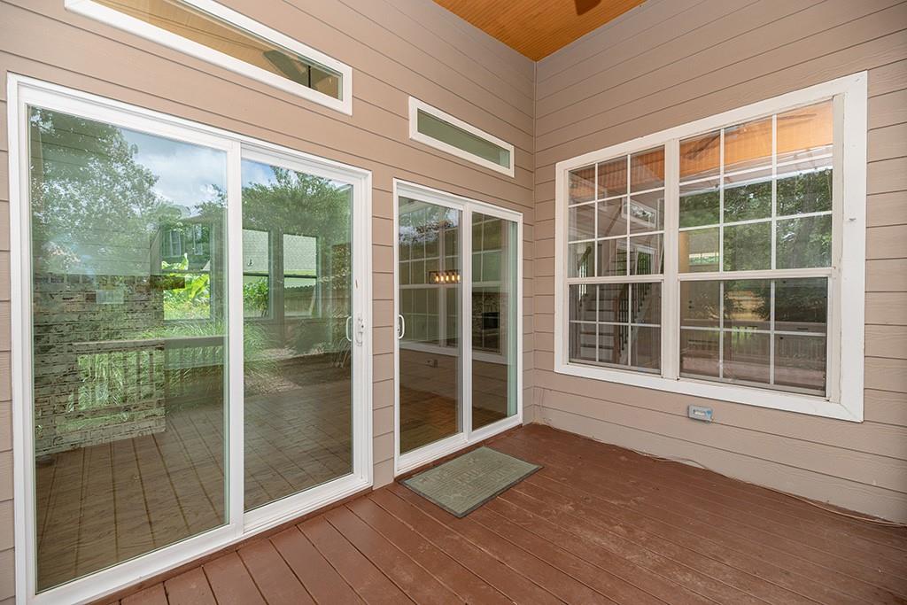 Hillcrest Oaks - Residential