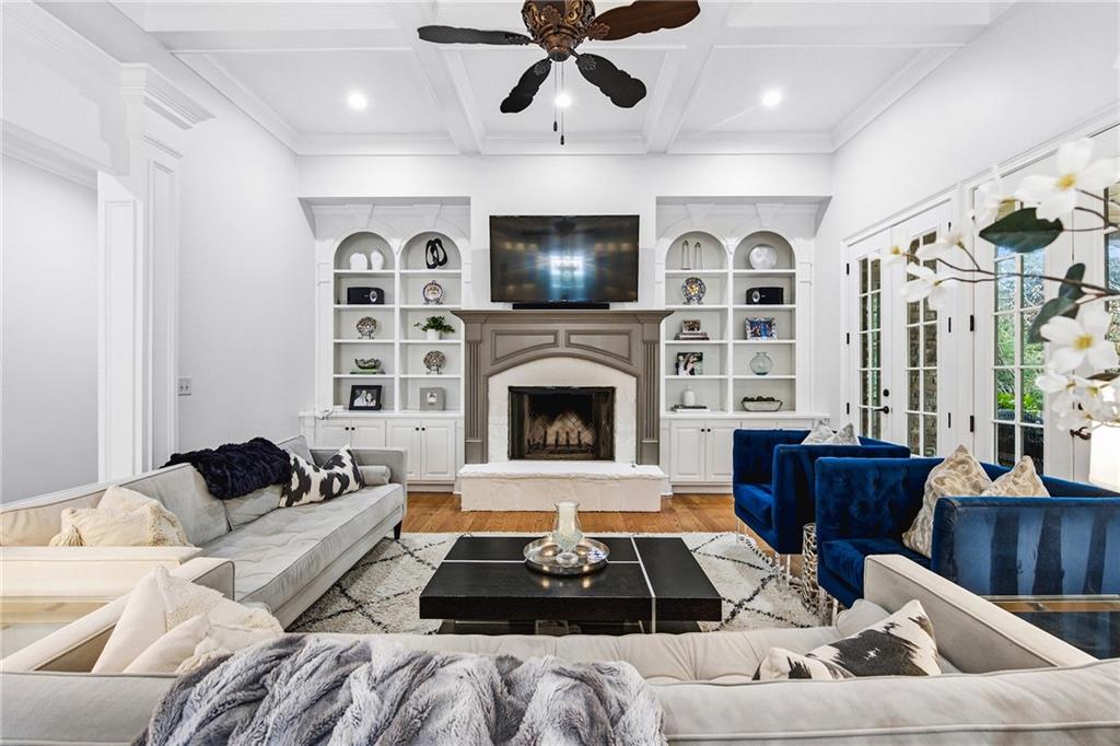 2720 Orchard Knob SE