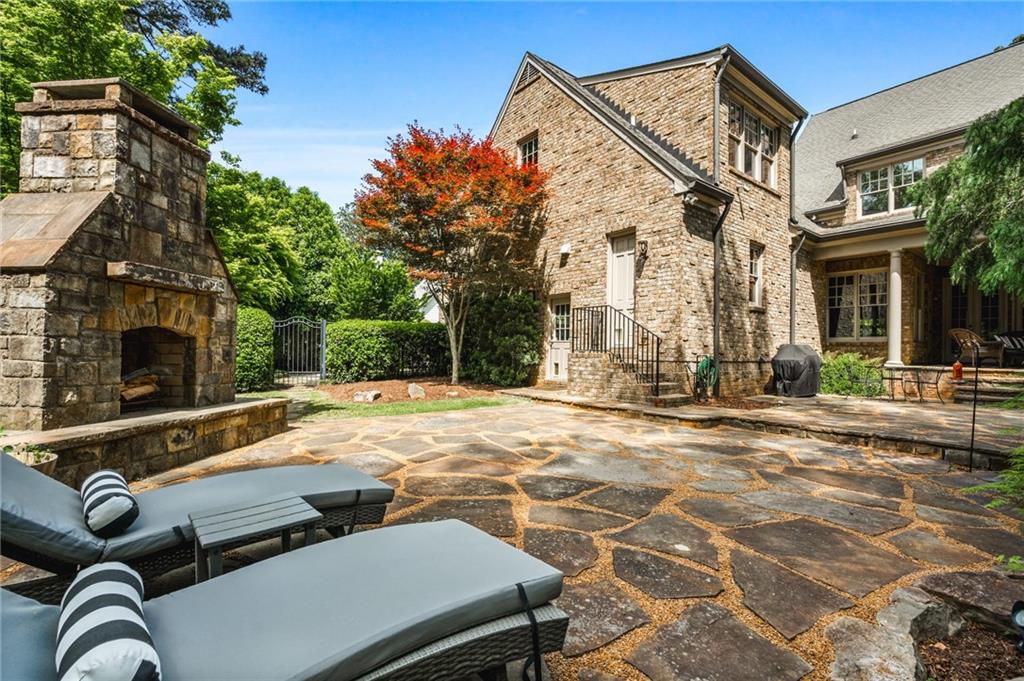 2720 Orchard Knob SE