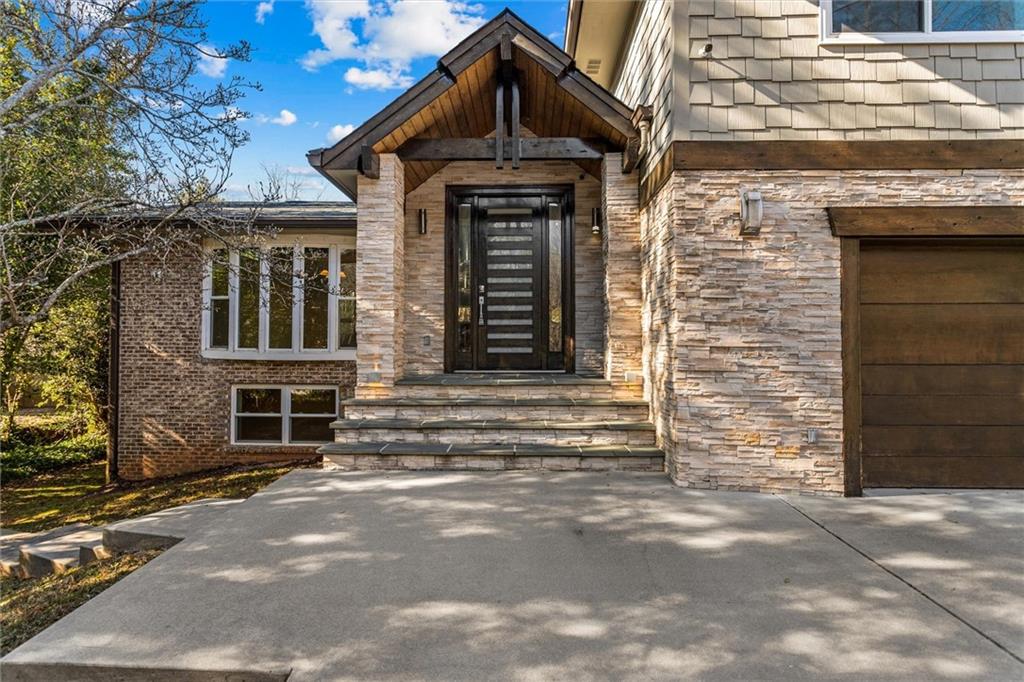 2116 Strasburg Court